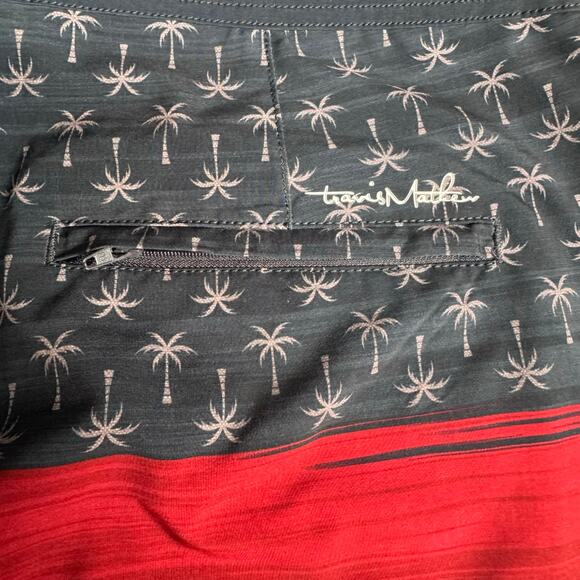 Travis Mathew Patriotic Flag Inspired Swim Trunks Shorts Men 36 Red Blue Gray - Picture 5 of 6